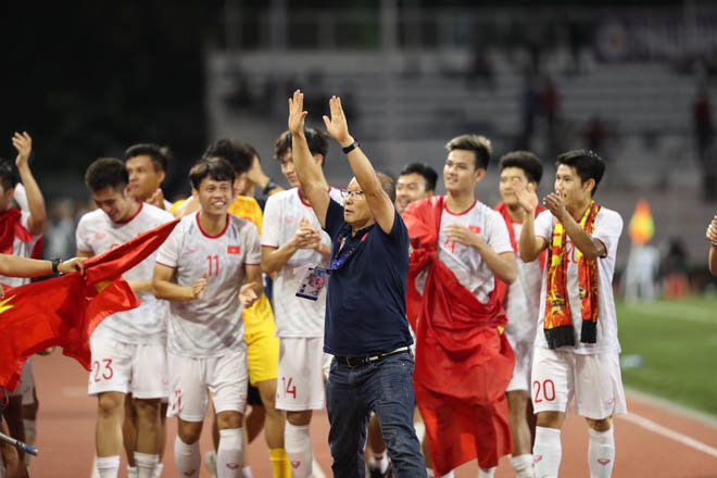 U22 Việt Nam vô địch SEA Games 30: HLV Park Hang Seo xin lỗi vì tấm thẻ đỏ - 1