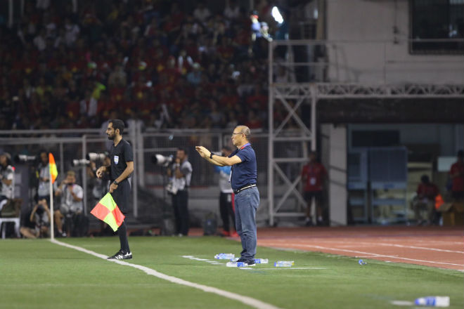 Trực tiếp bóng đá chung kết SEA Games U22 Việt Nam - U22 Indonesia: Đối thủ bất lực tìm bàn danh dự (Hết giờ) - 11