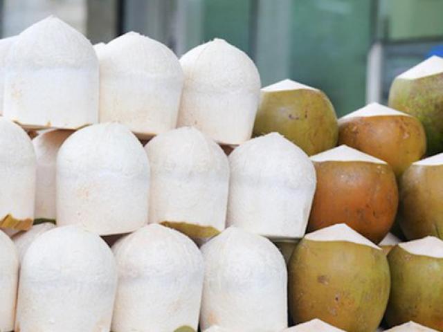 Ẩm thực - Cách phát hiện dừa bị “tắm trắng“