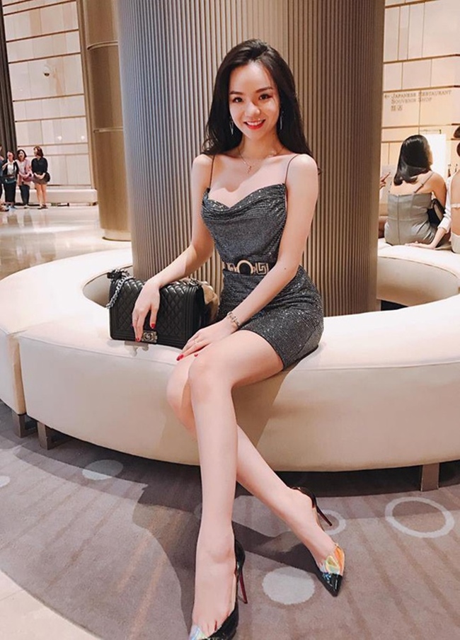 Cô còn giành danh hiệu Hoa hậu khả ái của cuộc thi "Hoa hậu Việt Nam quốc tế 2018".
