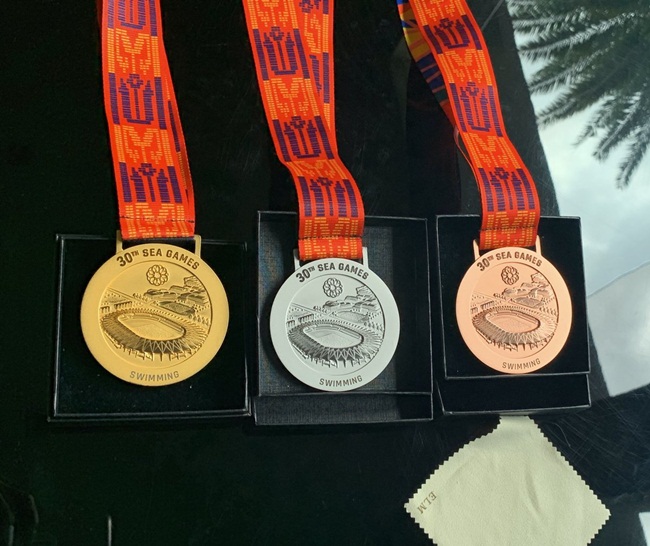 Tổng cộng có 4.800 huy chương đã được Ban tổ chức SEA Games Philippines (PHISGOC) đặt hàng cho SEA Games lần thứ 30.