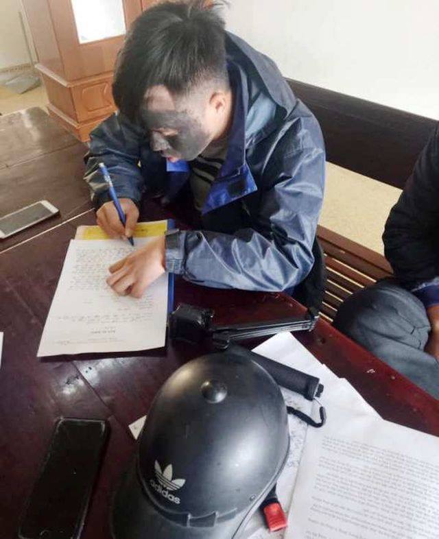 Nguyễn Văn N. bị xử phạt hành chính về hành vi gây mất an ninh trật tự trước trường học