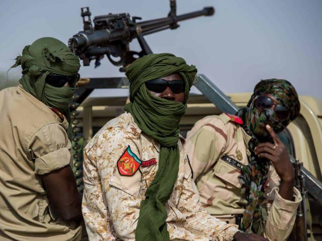 Thế giới - Bị khủng bố dùng đạn pháo, xe bom tấn công, 71 binh sĩ Niger thiệt mạng