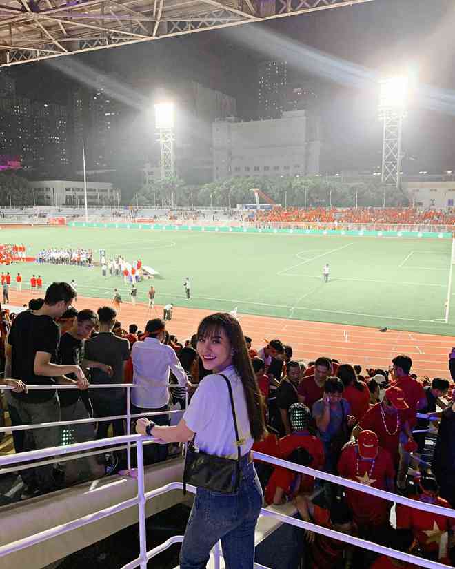 Bạn gái xinh đẹp của Hoàng Đức khoe ảnh linh vật SEA Games 30 gây sốt mạng - 2