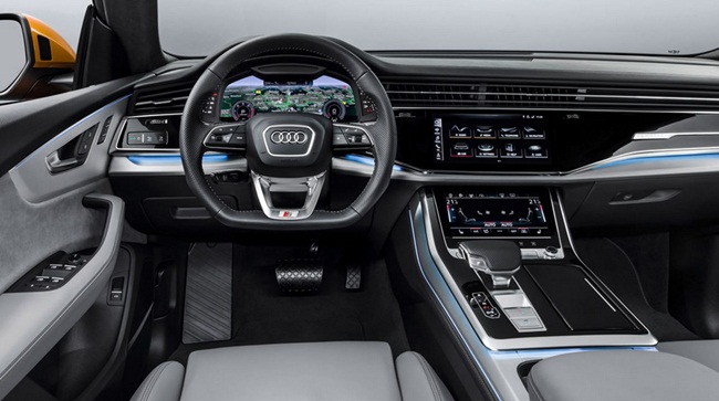 Thậm chí, một trong số đó là chiếc Audi Q8 2020 mới ra mắt. Dòng xe Audi Q8 2020 là mẫu SUV cao cấp nhất, ở thị trường Việt Nam&nbsp;giá bán có thể lên tới 4-5 tỷ đồng/chiếc.