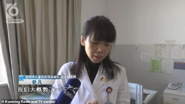 Bác sĩ Lou Fan cho biết tình trạng của bệnh nhi rất nghiêm trọng khi nhập viện