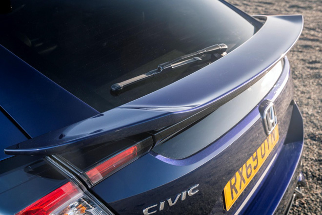 Honda ra mắt biến thể Sport Line mới cho dòng xe sedan Civic - 14