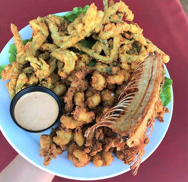 Công thức gia truyền biến con vật đáng sợ như rắn đuôi chuông thành đặc sản cực hấp dẫn - 2