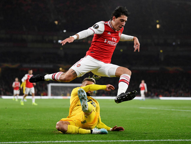 Arsenal từng thắng 4-0 trước Standard Liege ở trận lượt đi