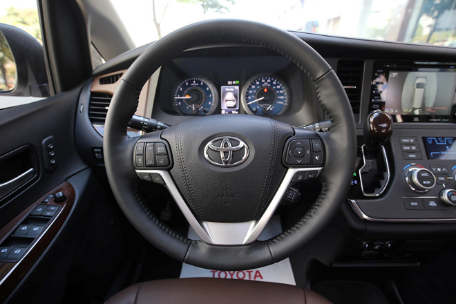 Toyota Sienna Limited 2019 cập bến Việt Nam, giá bán 4,5 tỷ đồng - 4