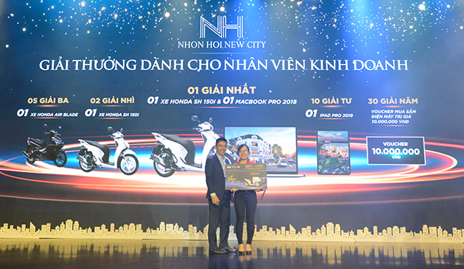 Hàng ngàn quà tặng giá trị được nhà phát triển dự án DKR dành tặng các chiến binh kinh doanh