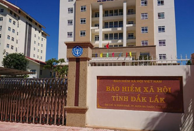 BHXH Đắk Lắk từng bị yêu cầu kiểm tra dấu hiệu gian lận trong thanh toán chi phí khám chữa bệnh bảo hiểm y tế với 51 trường hợp đã chết nhưng vẫn phát sinh chi phí khám chữa bệnh, với tổng số tiền hơn 276 triệu đồng.