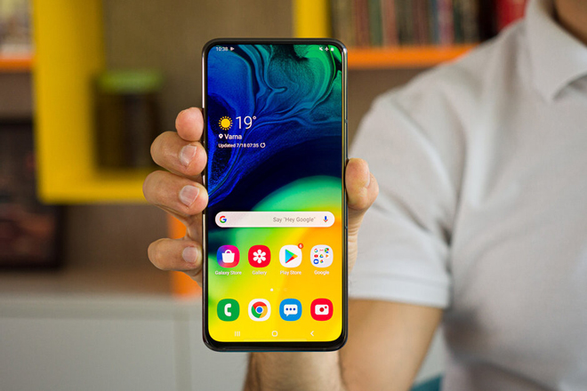 Huawei đang thu hẹp khoảng cách với "ông trùm" Samsung - 2