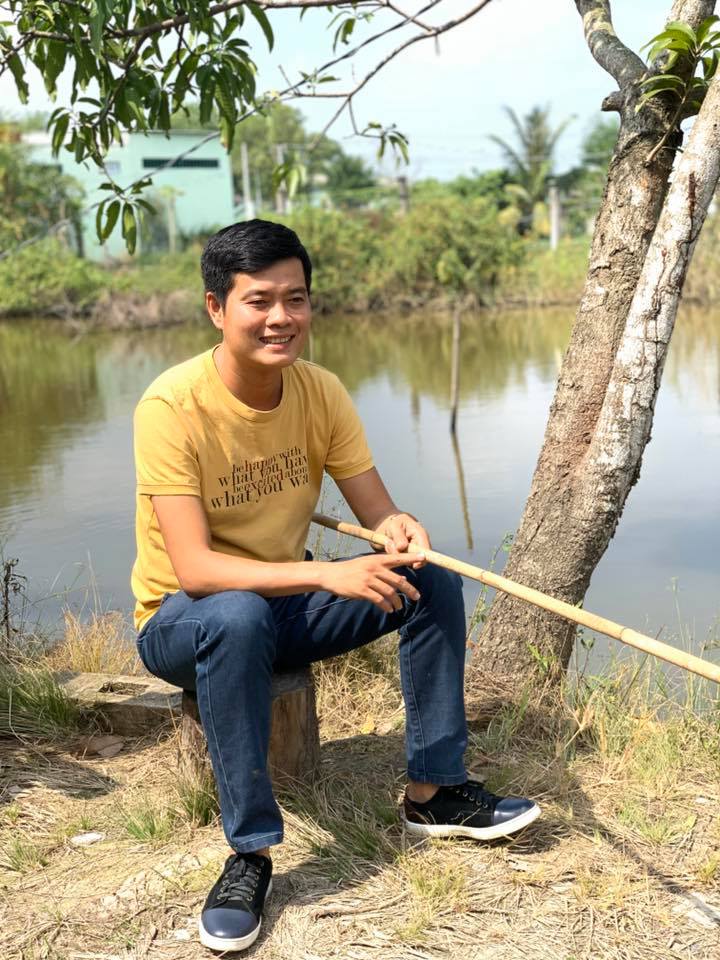 "Ông trùm" đứng sau loạt gameshow hot rất giản dị từ lối sống đến cách ăn mặc.