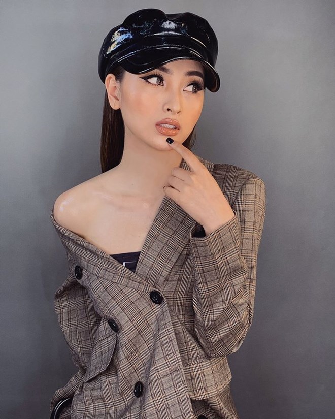 2 nữ MC xinh đẹp VTV không được dùng tên thật khi lên sóng là ai? - 2