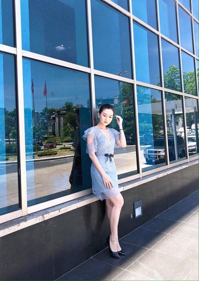 2 nữ MC xinh đẹp VTV không được dùng tên thật khi lên sóng là ai? - 12