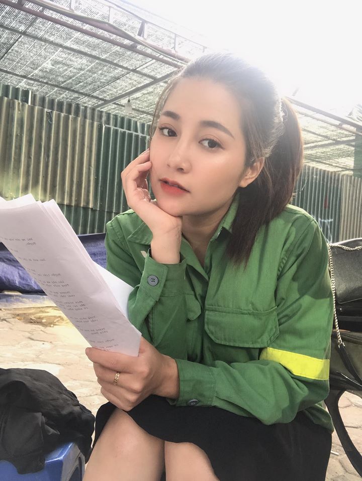 Bất ngờ thân thế vợ 9X nóng bỏng của tài tử chuyên đóng vai giang hồ máu lạnh - 2