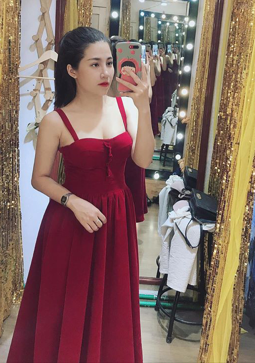 Cô nhận
được nhiều lời khen về diễn xuất và kín tiếng đời tư