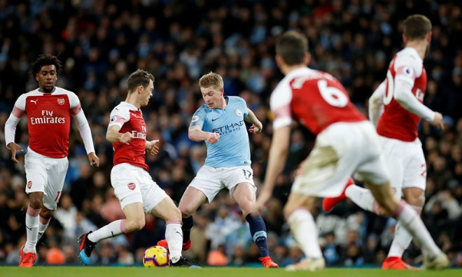 Arsenak khó cản Man City