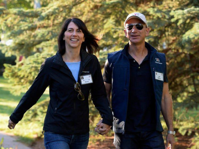 10 năm Jeff Bezos, ông trùm đế chế Amazon: Sự nghiệp, tình ái, "đầu hói" và vinh quang - 2