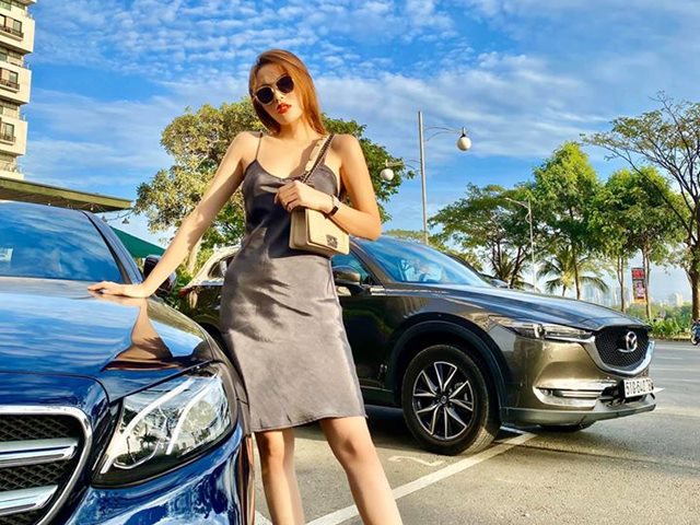 Thời trang - Kỳ Duyên mặc váy ngủ ra đường, fan khen đẹp mong manh "nhìn là muốn che chở"