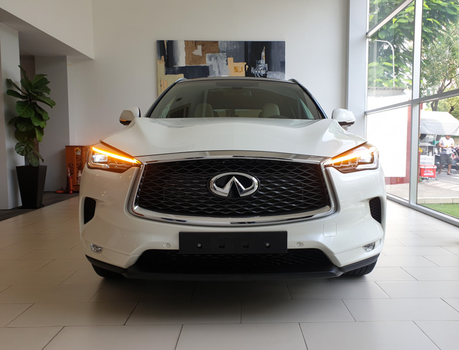 Cận cảnh Infiniti QX50 có giá bán 2,4 tỷ đồng tại showroom TP.HCM - 3