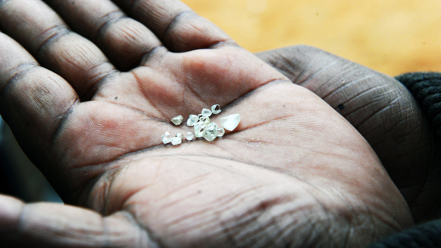 Nga sắp cho phép tiêu thụ "kim cương máu" tại Cộng hòa Trung Phi (Ảnh: Getty)