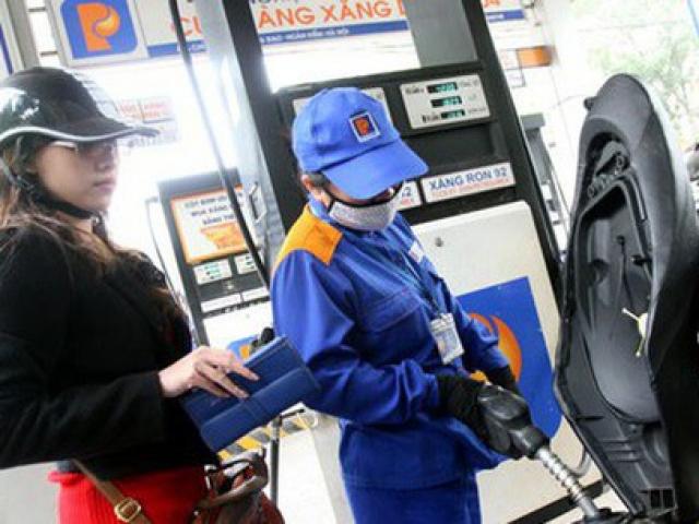 Giá xăng quay đầu giảm sau 2 kì tăng ”sốc”
