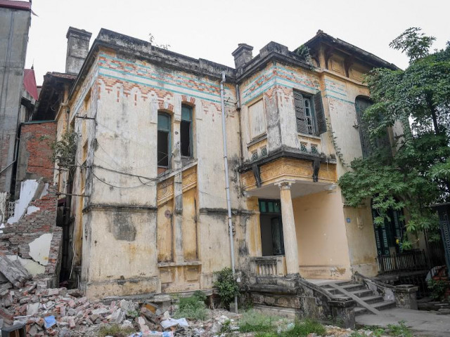 Tin tức trong ngày - Báo cáo Thủ tướng việc phá bỏ biệt thự cổ trạm phát sóng Bạch Mai