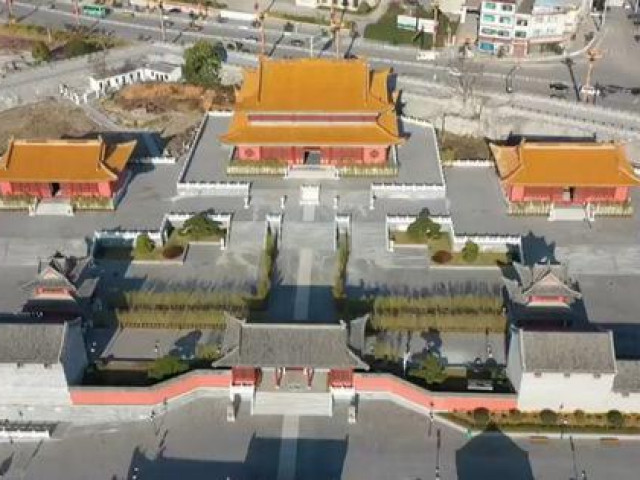 Thế giới - Số phận hẩm hiu của Tử Cấm Thành nhái giá 316 triệu USD