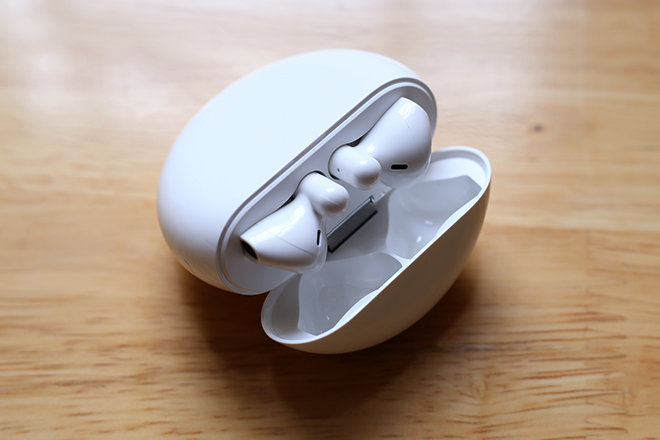 Ảnh thực tế tai nghe không dây khử tiếng ồn FreeBuds 3, "sát thủ" AirPods - 6