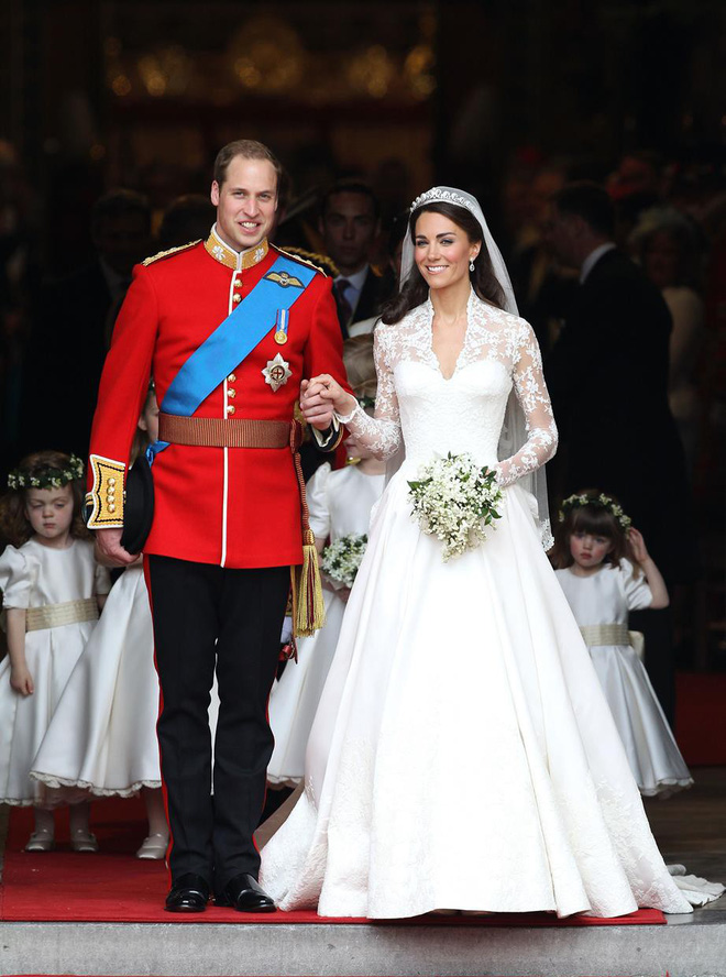 Kate Middleton trở thành người của hoàng gia khi kết hôn với hoàng tử William.