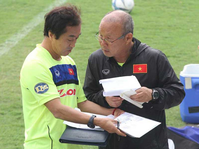 Bóng đá - Chờ tài ‘phù thủy’ Park Hang-seo