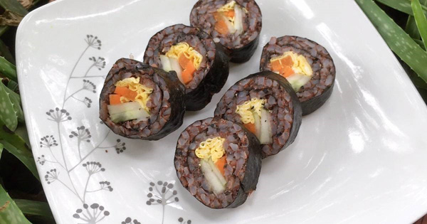 Để đáp ứng nhu cầu vừa giảm cân, vừa ngon miệng và đa dạng món ăn, sushi gạo lứt ra đời