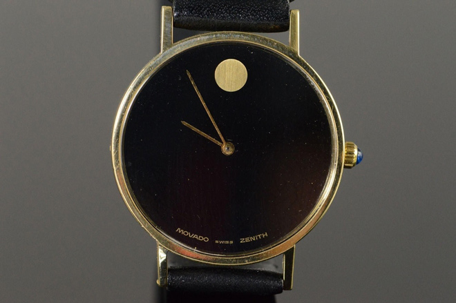 Trong một giai đoạn cố định trước năm 2000, Movado đã hợp nhất với Zenith nên tên tuổi của 2 thương hiệu này càng bay xa. Riêng Zenith đã tiến thẳng vào thị trường Mỹ, mặc kệ bộ luật bảo trợ thương mại vẫn đang diễn ra