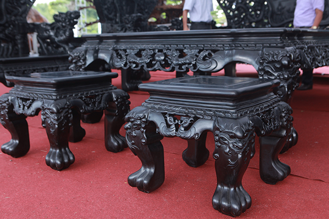 Hai đôn phụ.