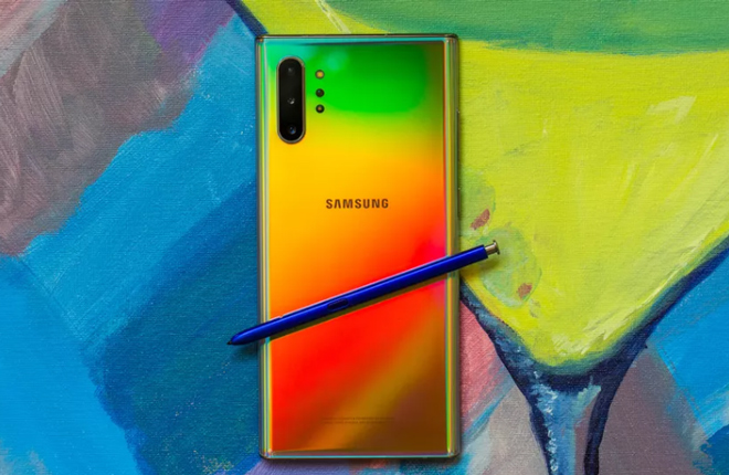 Top 10 smartphone được yêu thích nhất năm 2019 - 1