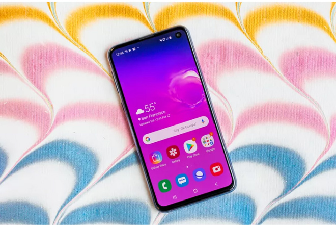 Top 10 smartphone được yêu thích nhất năm 2019 - 10