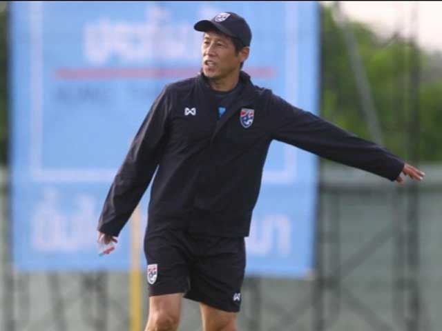 HLV Akira Nishino phải đưa ra những thay đổi cho U23 Thái Lan