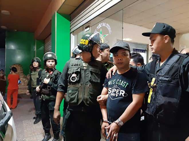 Toàn "đen" bị cơ quan Công an bắt giữ tại Bệnh viện Tâm Hồng Phước