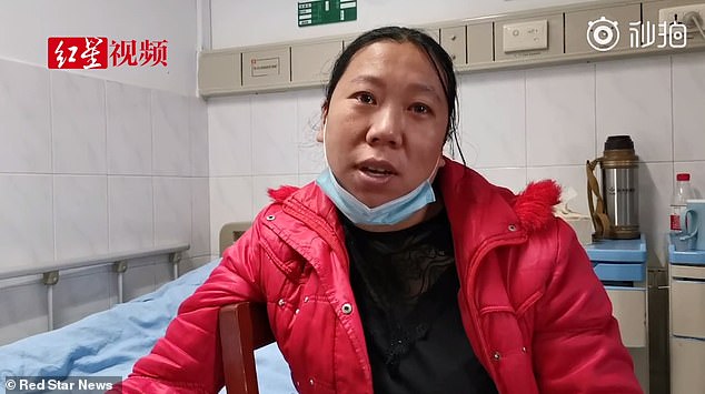 Người mẹ nói gia đình đã phải chi rất nhiều tiền để chữa cho Xiao Luo.