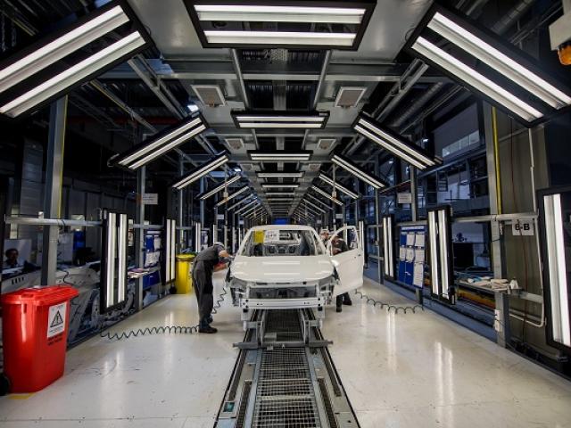 Kinh doanh - Đặt mục tiêu như "người khổng lồ" Mỹ Tesla, Vingroup xin đặc ân từ Chính phủ