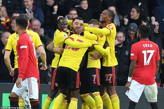 MU bất ngờ thua 0-2 trước đội cuối bảng, Watford với hai sai lầm cá nhân