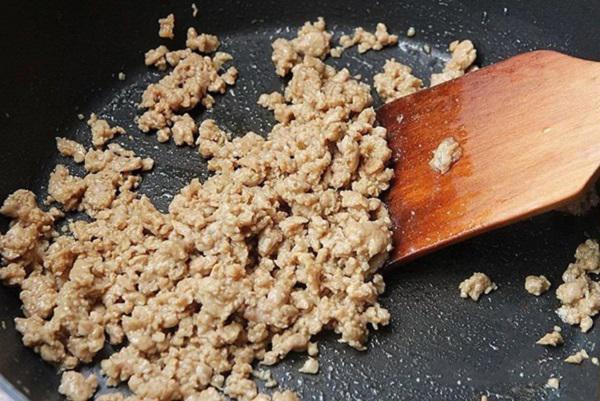 Chỉ là thịt băm nhưng thêm thứ này vào đảm bảo ngon gấp 10 lần - 4
