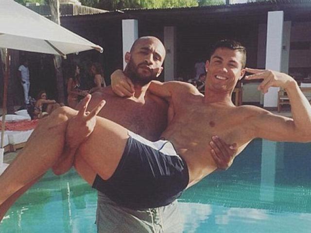 Thể thao - "Bạn trai tin đồn" Ronaldo thua trận quá đau: Mất đai vô địch, ôm mặt khóc nức nở