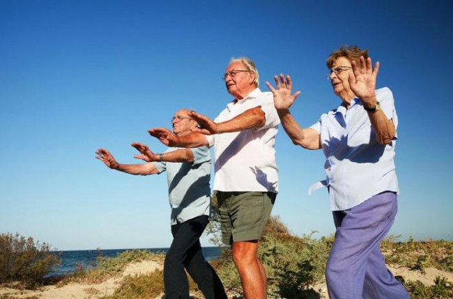 Người già cần tập thể dục đều. Ảnh minh họa.