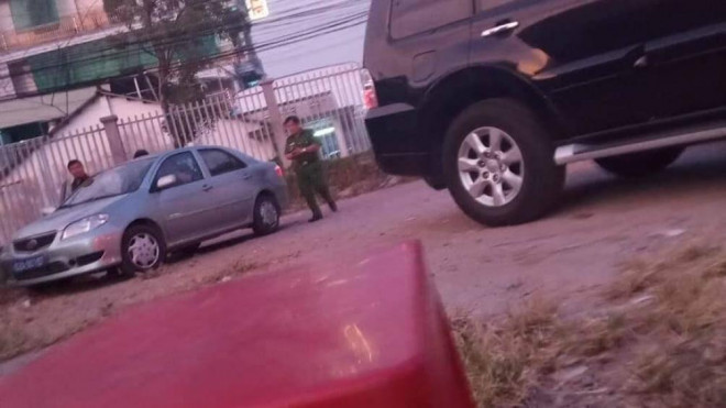 Nhiều cán bộ CSĐT Công an tỉnh Long An tiếp tục xuất hiện tại Bưu cục Cầu Voi