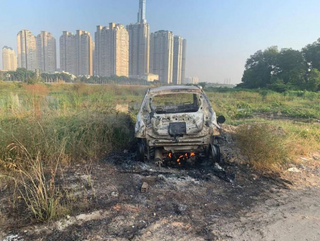 Chiếc ôtô bị đốt trên địa bàn quận 2