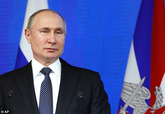 Tổng thống Nga Vladimir Putin hôm 24.12 đã gặp các quan chức quân đội hàng đầu.
