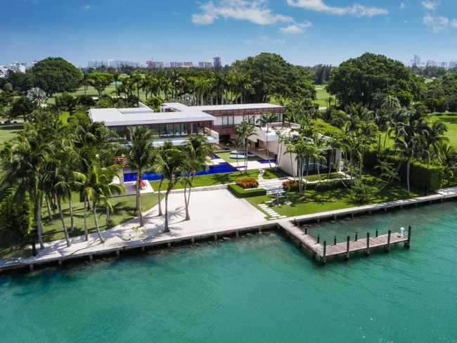 Vào tháng Hai, một khu bất động sản tại đây được bán với giá 50 triệu đô la, phá vỡ kỷ lục về ngôi nhà đắt nhất được bán ở khu vực Miami.